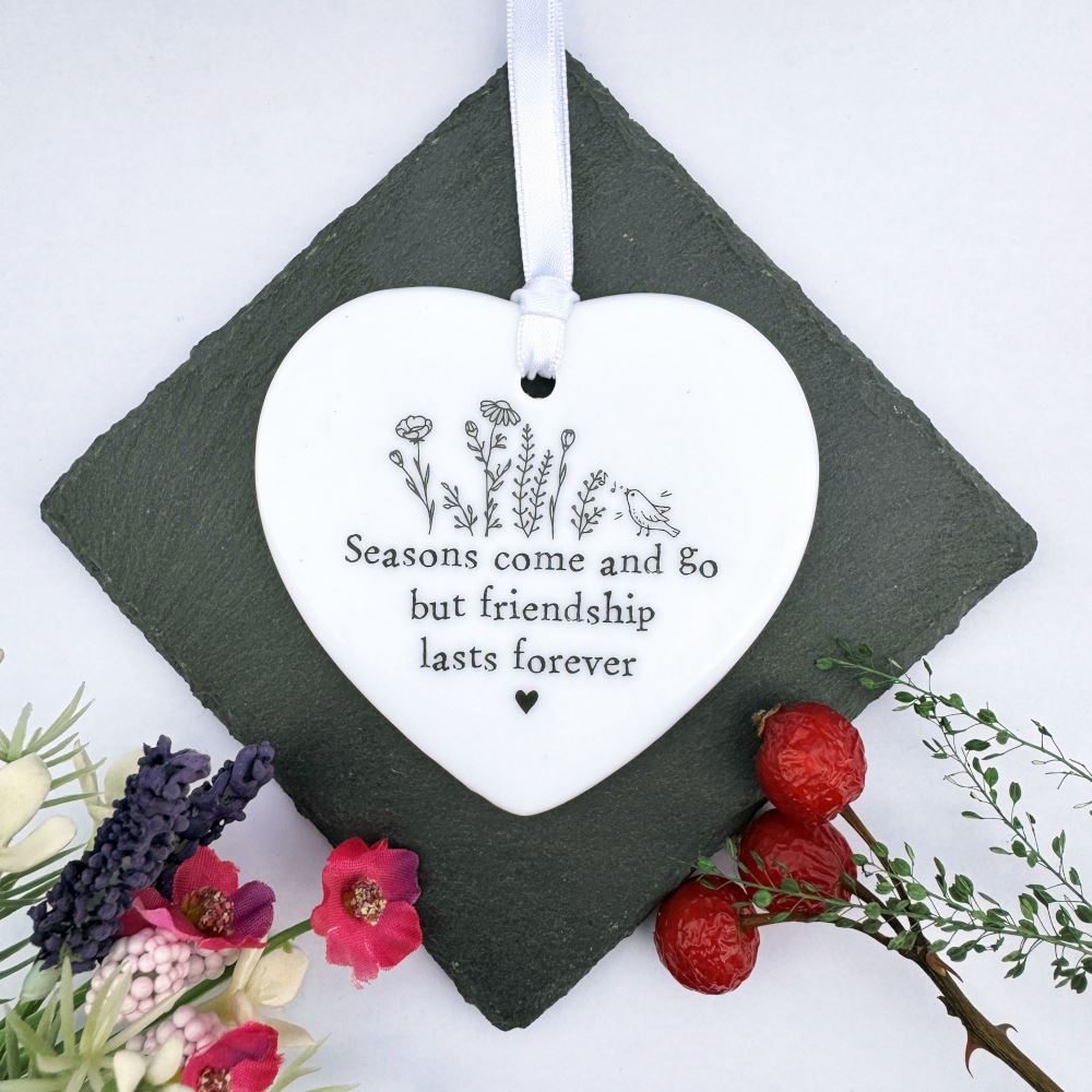 East Of India Porcelain Hanging Long Heart - Believe You Can | Clouds