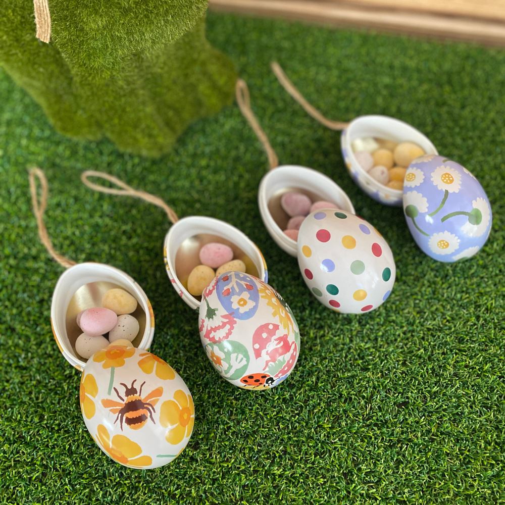emma-bridgewater-small-hanging-easter-egg-tins-x-4-fill-with-treats|EB3390N|Luck and Luck| 3