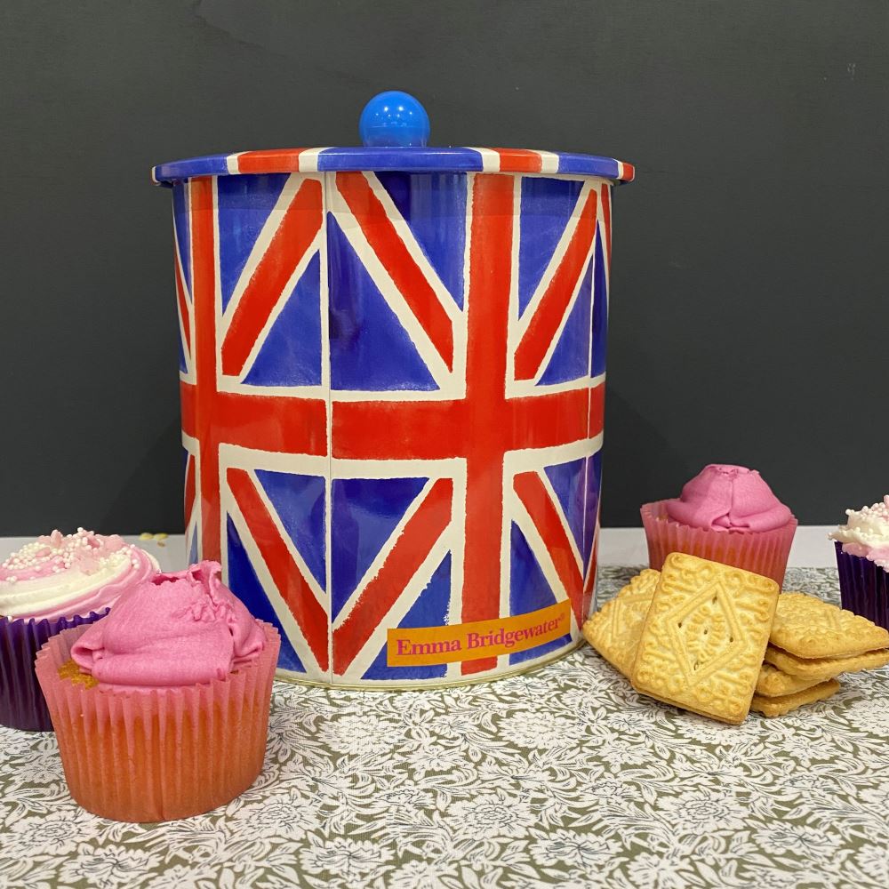 emma-bridgewater-union-jack-biscuit-tin|UJ2965|Luck and Luck|2