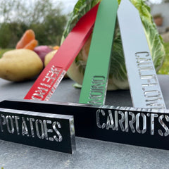 personalised-acrylic-vegetable-markers-veggie-garden|LLWWAVM|Luck and Luck| 1