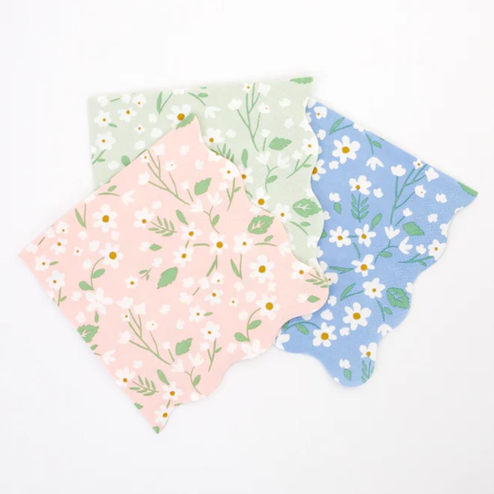 meri-meri-large-ditsy-floral-paper-napkins-x-20-afternoon-tea|221751|Luck and Luck| 1