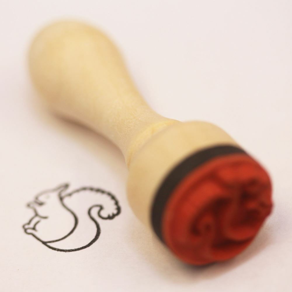 very-mini-squirrel-rubber-stamp-craft-scrapbooking|7038.38.15|Luck and Luck| 1