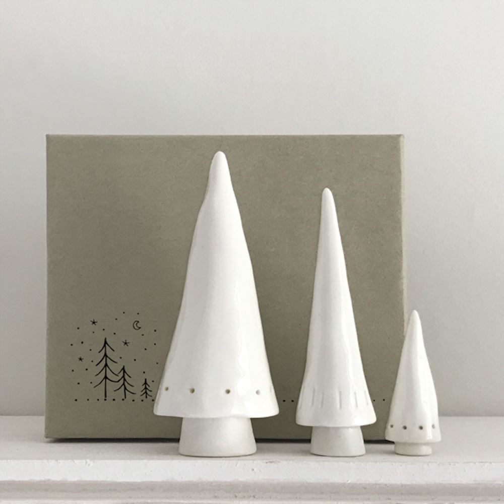east-of-india-set-of-3-porcelain-conical-christmas-tree|5808|Luck and Luck| 1