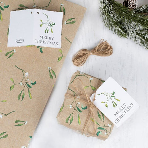 christmas-misletoe-wrapping-paper-kit-with-twine-and-tags|SNOW253|Luck and Luck| 1