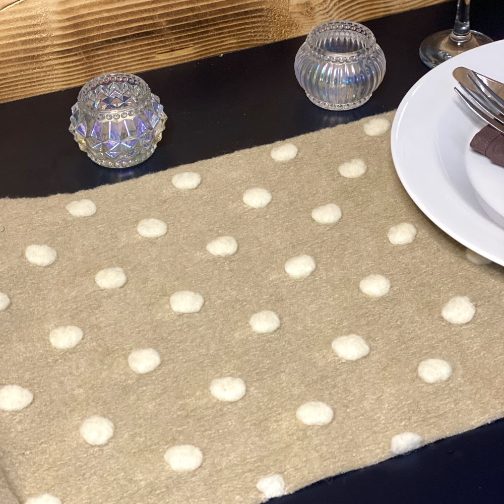 beige-wool-table-runner-with-cream-pom-poms-28cm-x-1-50m|91132|Luck and Luck| 1