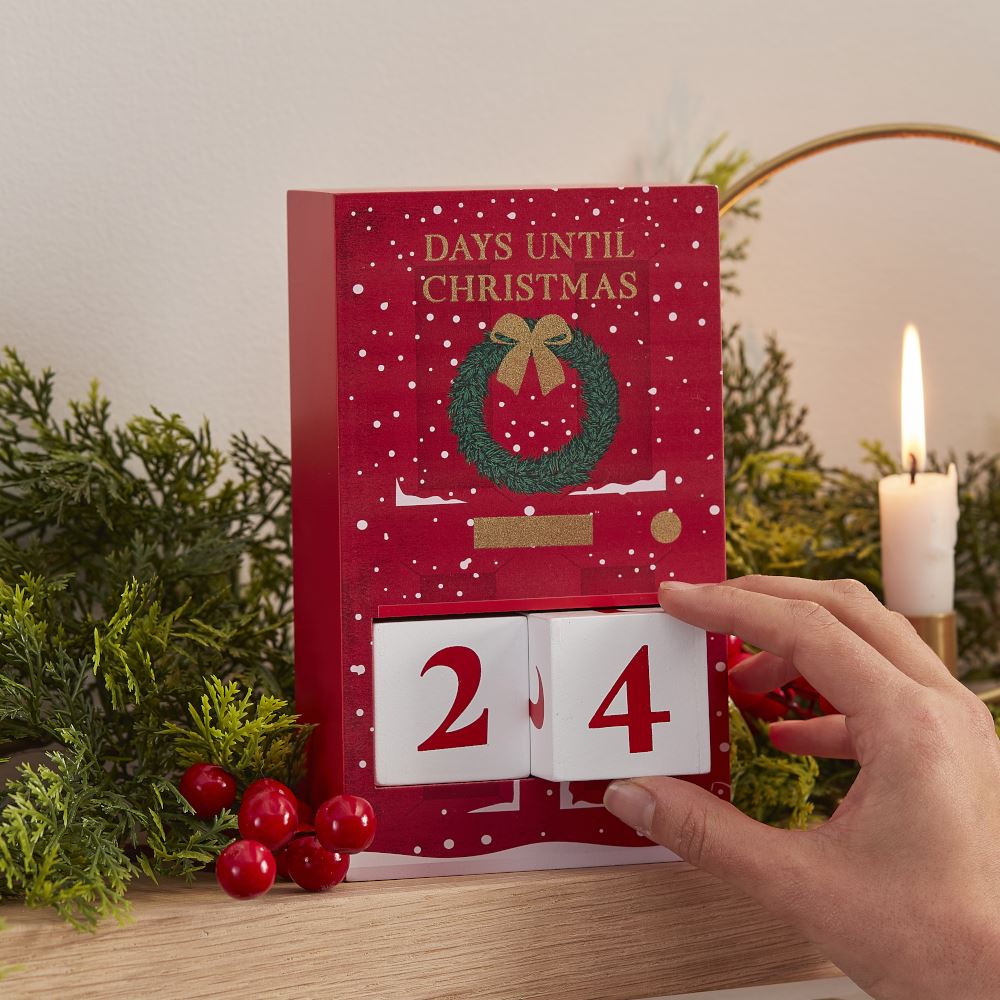 red-wooden-christmas-advent-countdown-calendar|RED-570|Luck and Luck| 1