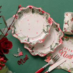 red-berry-botanical-christmas-paper-party-plates-x-10|819300000007|Luck and Luck| 1