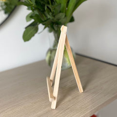 small-wooden-easel-20cm-wedding-decorations-table-centre-pieces|WEASEL20SIN|Luck and Luck| 3