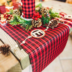 red-tartan-christmas-table-runner-5m|83328|Luck and Luck| 1