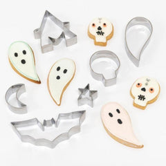 meri-meri-halloween-cookie-cutters-x-6|209935|Luck and Luck| 1