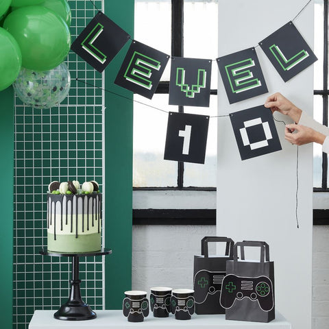 customisable-age-black-and-green-level-up-bunting-gamerparty|GAME-111|Luck and Luck| 1