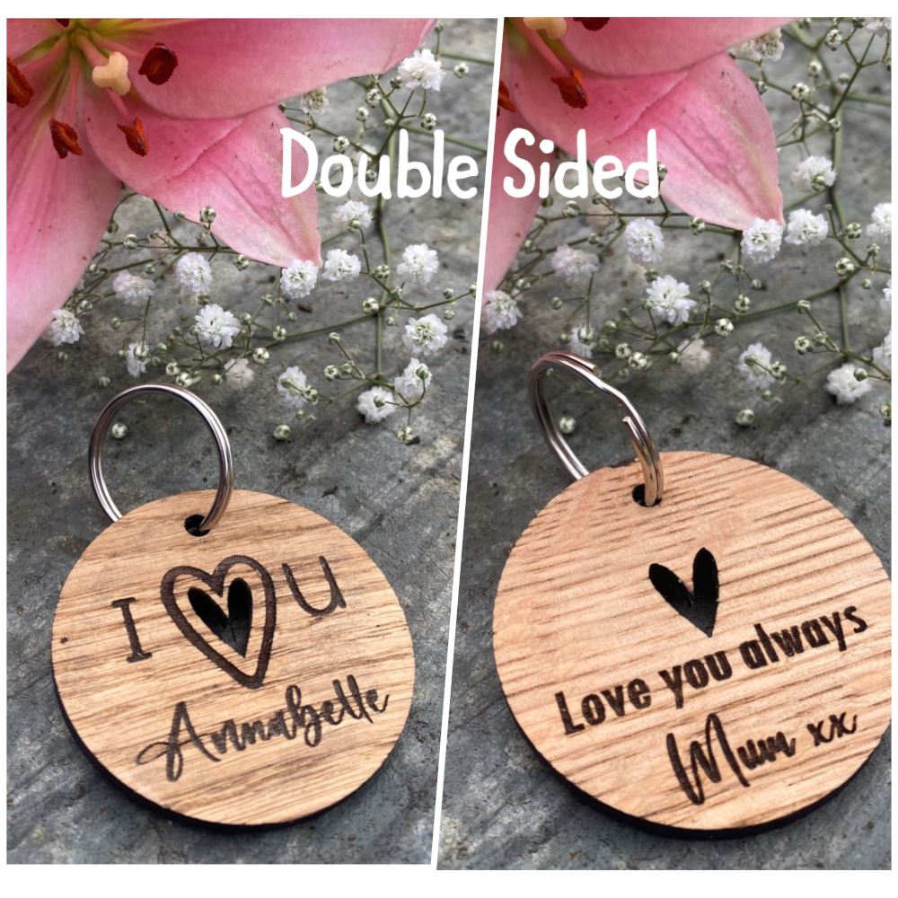 personalised-wooden-oak-veneer-keyring-i-love-you-gift|LLWWCOUPKEYRINGD6|Luck and Luck| 1