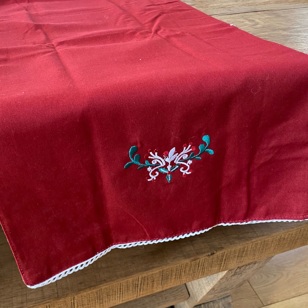 christmas-joy-red-fabric-festive-reversible-table-runner-2-3m|XM6463|Luck and Luck| 4