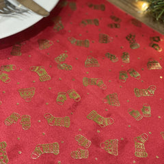 red-and-gold-stocking-mittens-and-hat-christmas-table-runner-3m|92982|Luck and Luck|2